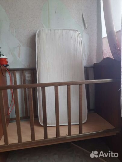 Детская кроватка