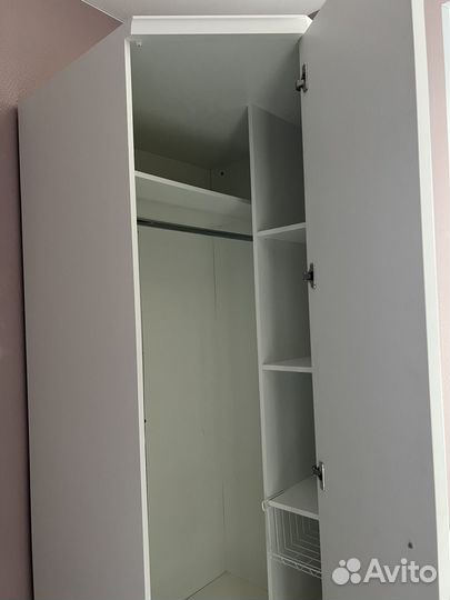 Шкаф угловой