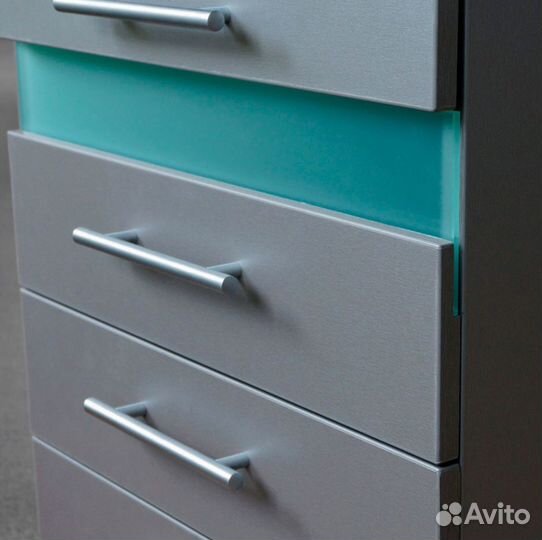 Педикюрная тумба с уф блоком Ту-1