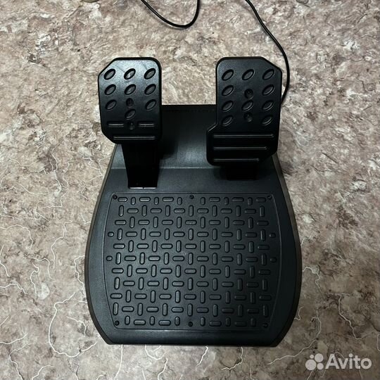 Игровой руль thrustmaster ferrari gt