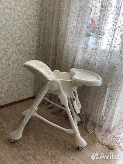 Стульчик для кормления nuovita