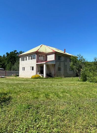 Дом 274 м² на участке 15 сот.