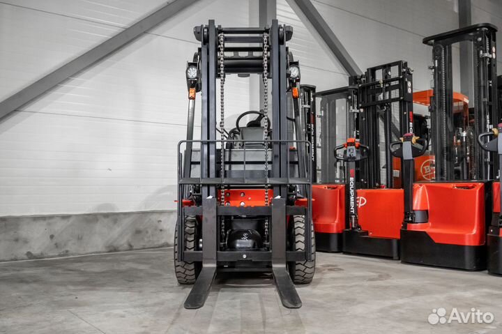 Вилочный погрузчик EP CPCD15T8, 2023