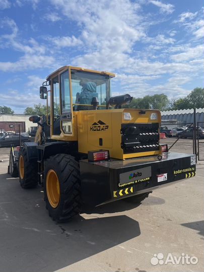 Фронтальный погрузчик Кодар 300L, 2023