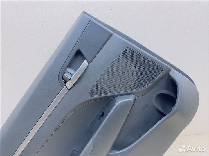 Обшивка двери задняя левая Hyundai Elantra 6