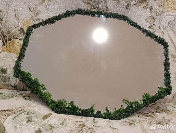 Зеркало в декоррамке