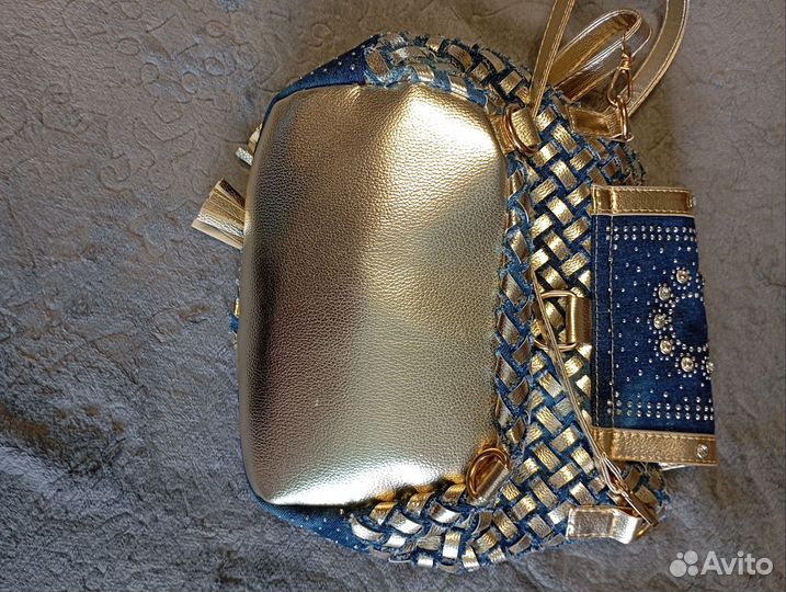 Сумка -рюкзак джинсовая со стразами