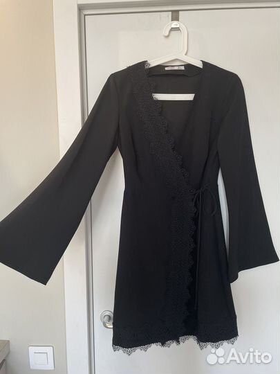 Платьче черное