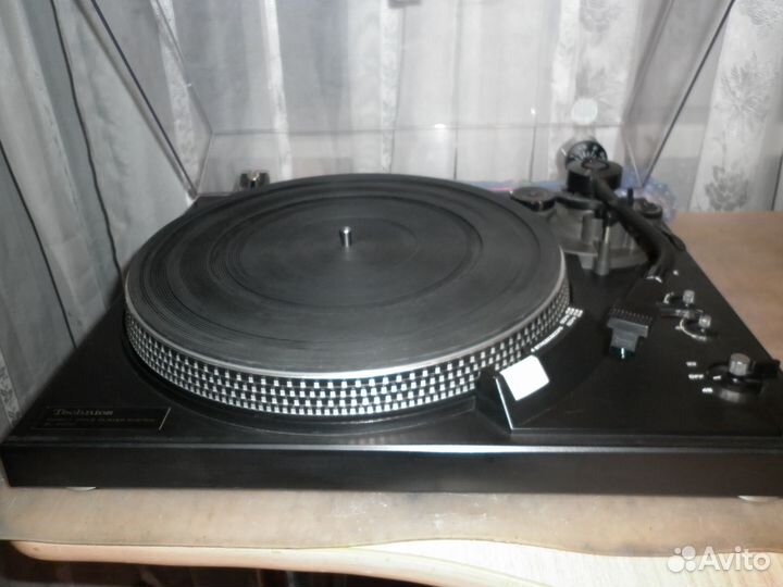 Проигрыватель винила Technics-SL-2000 Япония