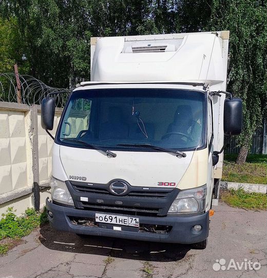 Hino 300 (Dutro), 2012