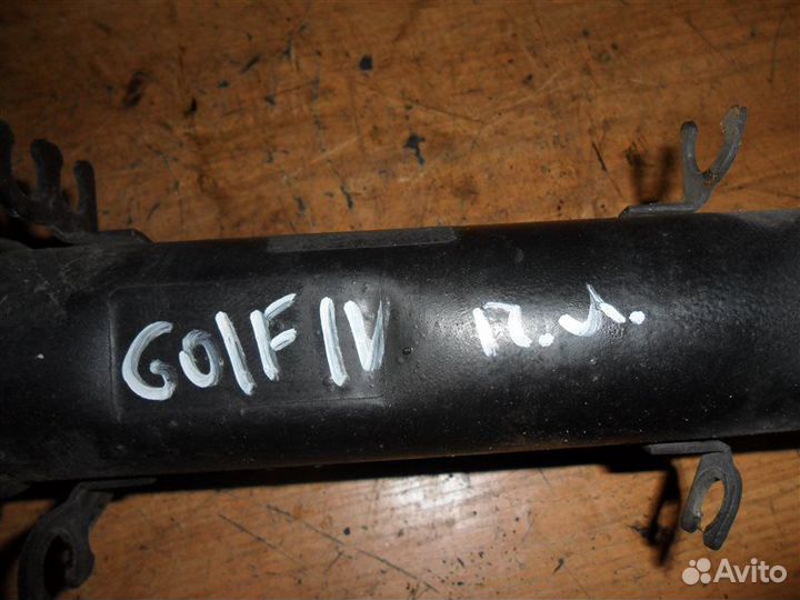 Амортизатор передний Volkswagen Golf 4 1J1 AGU