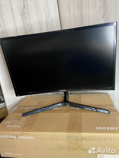 Игровой монитор Samsung C24RG50FZI