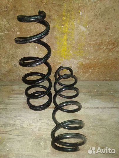 Пружины задние