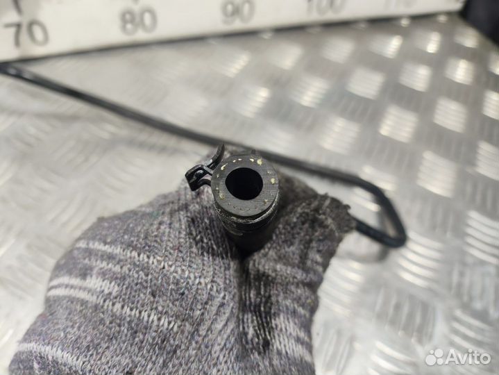 Б/У Трубка системы охлаждения Mercedes#001