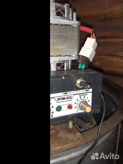 Медогонка 4 рамочная электрическая бу