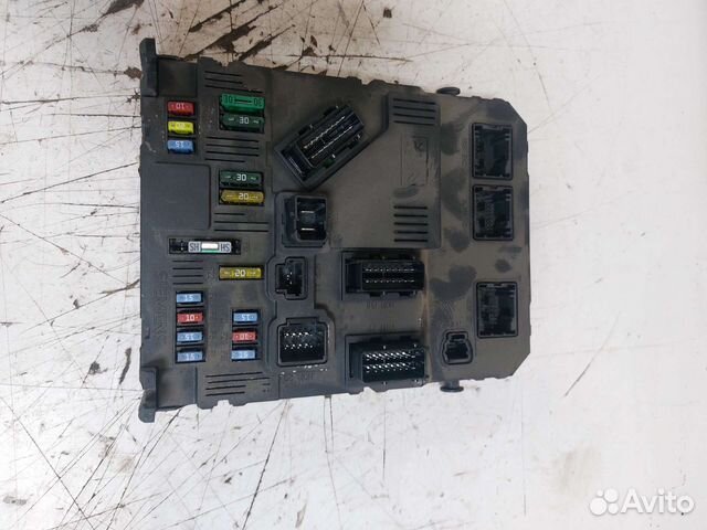 Блок предохранителей BSI-S03-00 peugeot 407