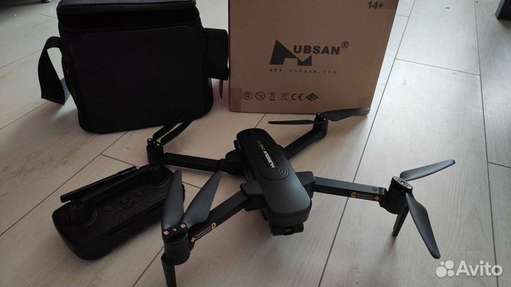 Квадрокоптер hubsan zino pro