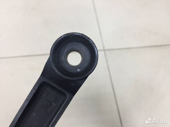 Поводок стеклоочистителя передний правый Chevrolet