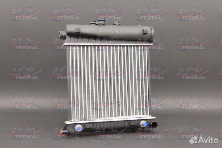 Радиатор охлаждения Mercedes W202