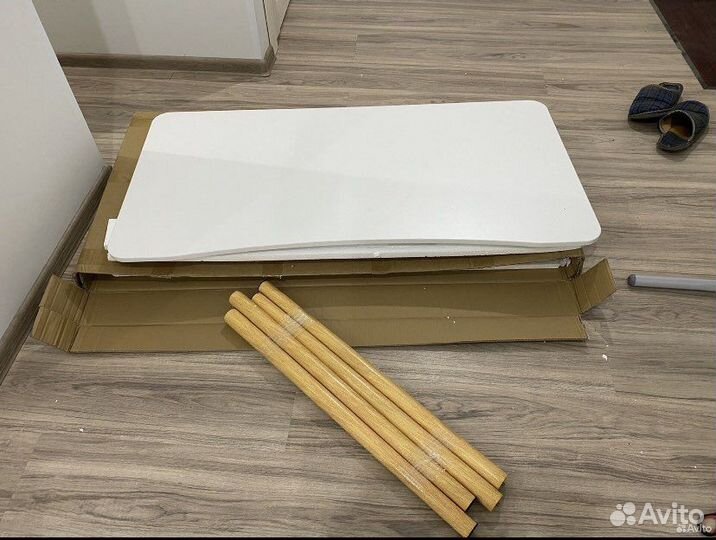 Офисный стол