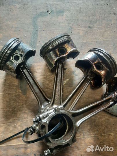 Шатун +поршень vag 1.6 AKL