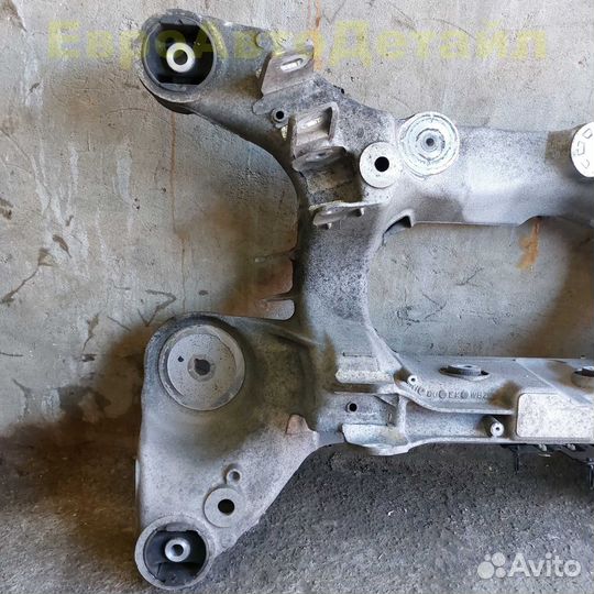 Подрамник задний Range Rover Sport 2 L494