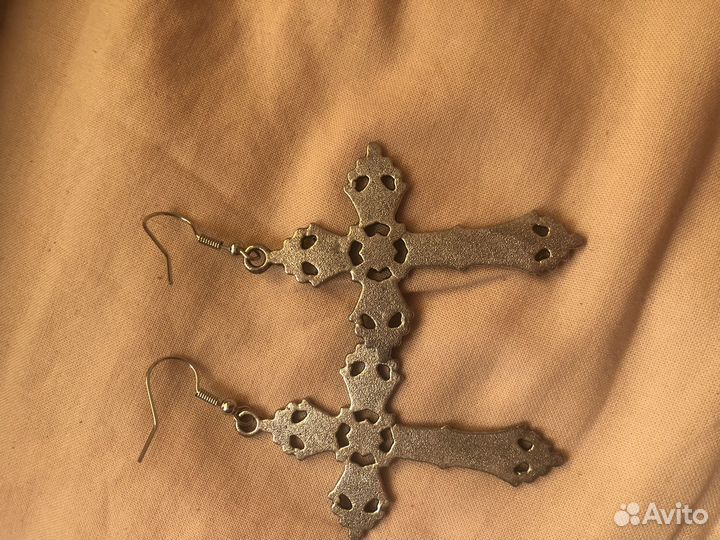 Серьги кресты