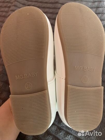 Туфли на девочку 26 р
