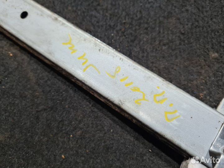 Стеклоподъемник передний правый Nissan Juke F15