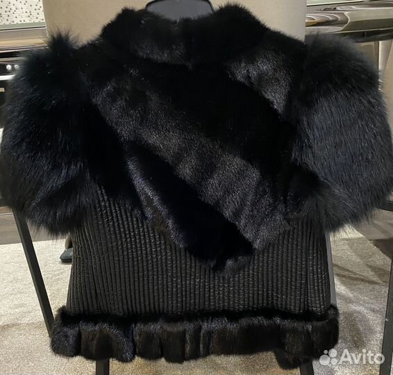 Жилетка женская