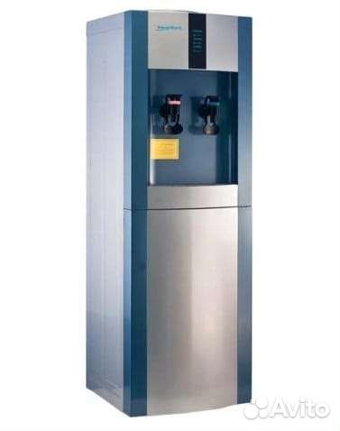 Кулер для воды напольный