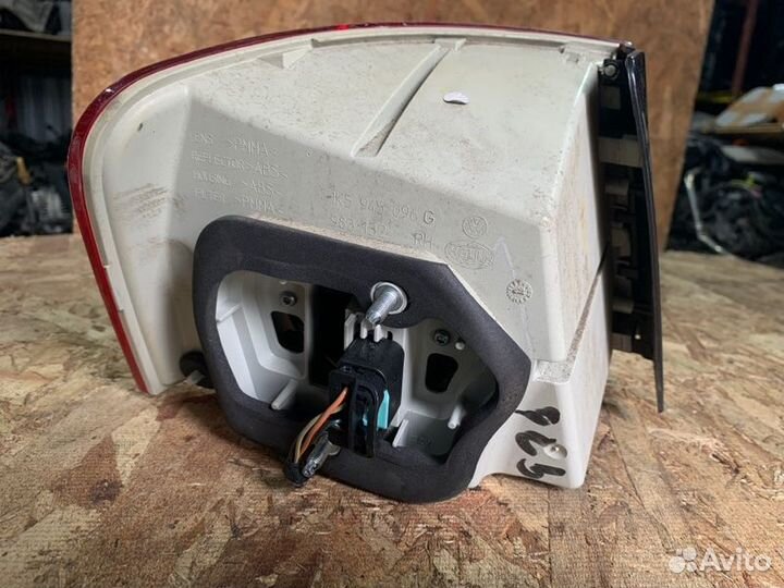 Фонарь задний правый Volkswagen Jetta 5 седан