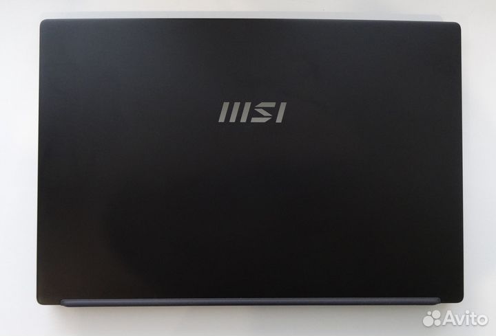 Ноутбук MSI Modern 15 B11M-003XRU