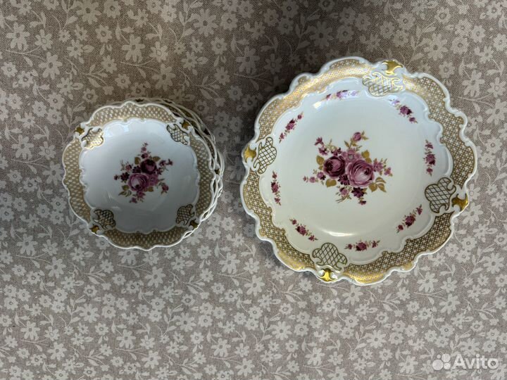 Набор тарелок