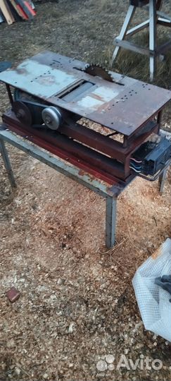 Строгальный станок по дереву