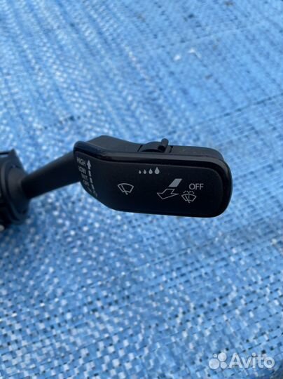 Подрулевой переключатель Octavia A7 5Q0953502AE