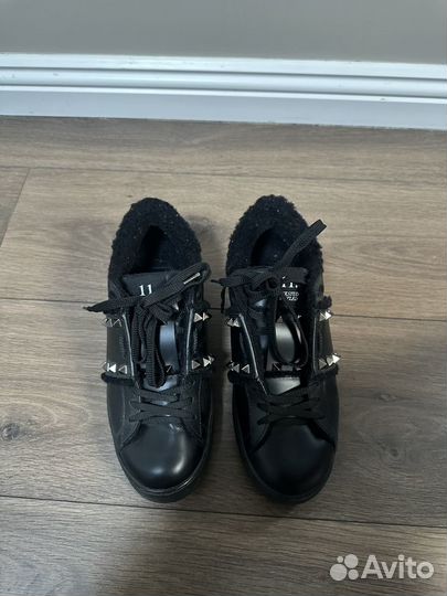 Кроссовки Valentino Rockstud 37,5