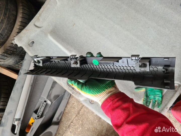 Накладка порога передняя левая Geely Coolray SX11