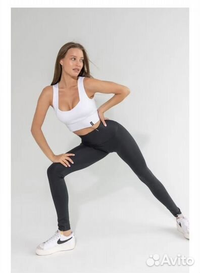 Топ женский спортивный