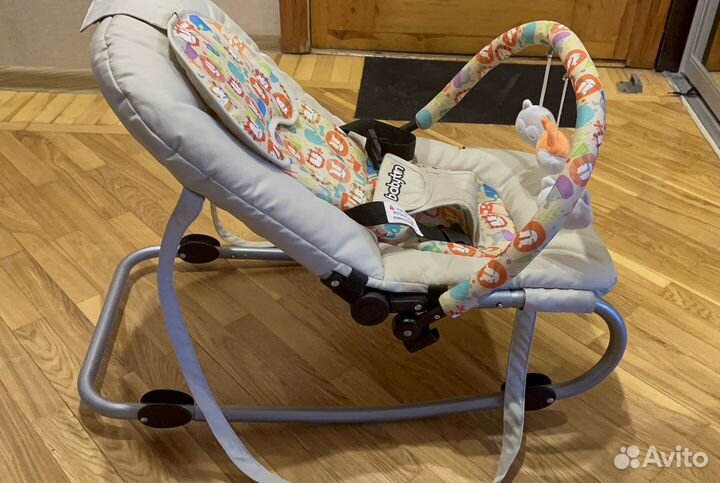 Шезлонг детский