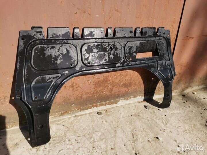 Пыльник двигателя на polo