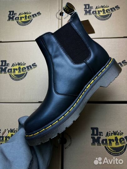 Dr. Martens челси