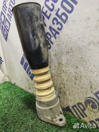 Отбойник амортизатора задний правый Audi A4 B6