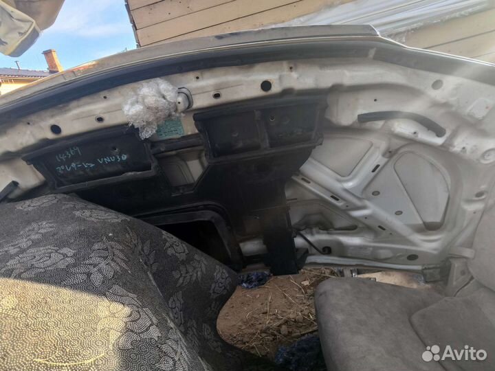 Продам капот Nissan Presage U30