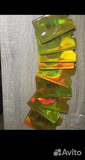 Чехол с защитой для карт