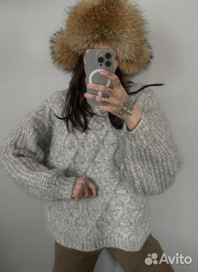 Свитер шерсть