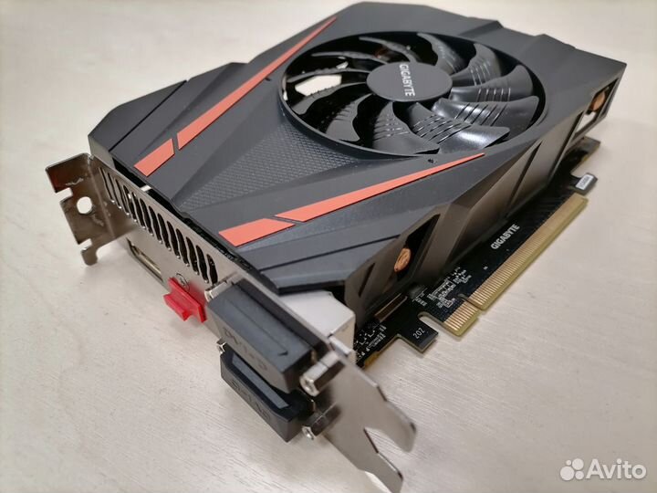 Видеокарта GTX 1060 3Гб gigabyte mini GV-N1060ixoc
