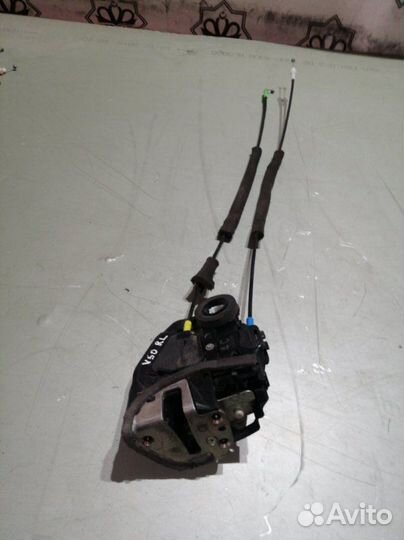 Замок двери задний левый Toyota Camry XV40