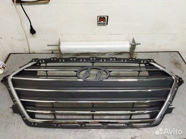 Решетка радиатора Hyundai Elantra 2016