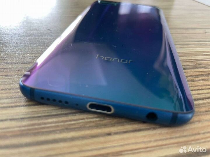 Телефон honor 10